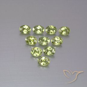 Shop natural 1.93ct オリーブグリーン デマントイドガーネット gems, 楕円形, from ナミビア at GemSelect. In stock, global shipping!