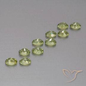 Shop natural 1.93ct オリーブグリーン デマントイドガーネット gems, 楕円形, from ナミビア at GemSelect. In stock, global shipping!