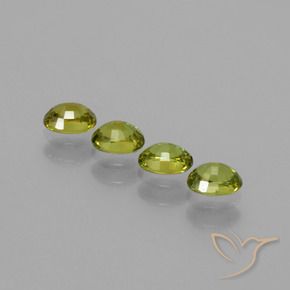 Shop natural 1.02ct Medium Light Green デマントイドガーネット gems, 楕円形, from ナミビア at GemSelect. In stock, global shipping!