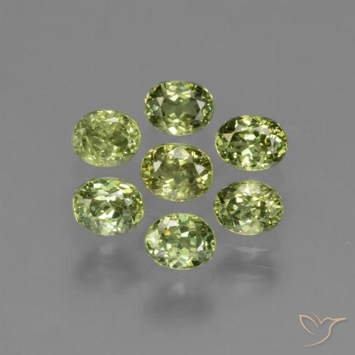 Shop natural 1.61ct フォレストグリーン デマントイドガーネット gems, 楕円形, from ナミビア at GemSelect. In stock, global shipping!
