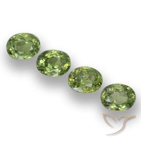 Shop natural 1.31ct ウォームグリーン デマントイドガーネット gems, 楕円形, from ナミビア at GemSelect. In stock, global shipping!