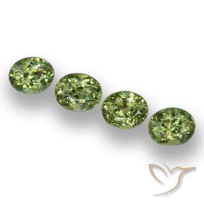 Shop natural 1.65ct ウォームグリーン デマントイドガーネット gems, 楕円形, from ナミビア at GemSelect. In stock, global shipping!