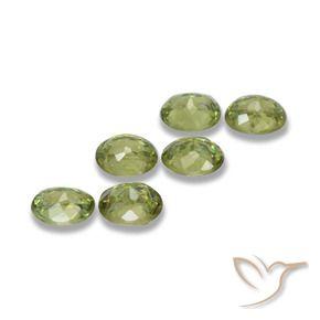 Shop natural 1.88ct ミディアムグリーン デマントイドガーネット gems, 楕円形, from ナミビア at GemSelect. In stock, global shipping!