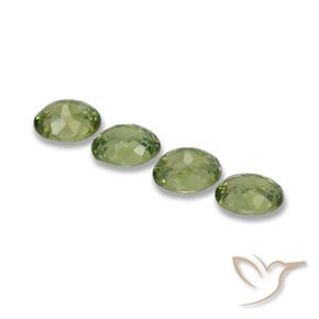Shop natural 1.23ct フォレストグリーン デマントイドガーネット gems, 楕円形, from ナミビア at GemSelect. In stock, global shipping!