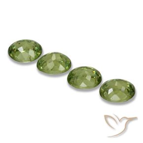 Shop natural 1.27ct フォレストグリーン デマントイドガーネット gems, 楕円形, from ナミビア at GemSelect. In stock, global shipping!