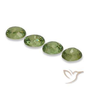 Shop natural 1.70ct 薄いフォレストグリーン デマントイドガーネット gems, 楕円形, from ナミビア at GemSelect. In stock, global shipping!