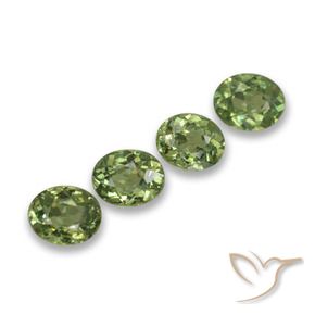 Shop natural 1.44ct フォレストグリーン デマントイドガーネット gems, 楕円形, from ナミビア at GemSelect. In stock, global shipping!