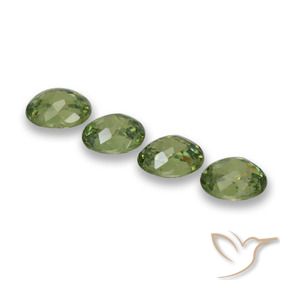 Shop natural 1.44ct フォレストグリーン デマントイドガーネット gems, 楕円形, from ナミビア at GemSelect. In stock, global shipping!
