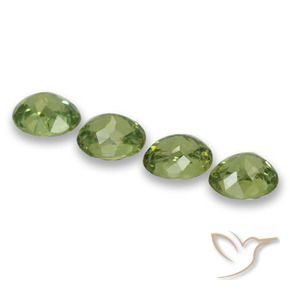 Shop natural 1.86ct ウォームグリーン デマントイドガーネット gems, 楕円形, from ナミビア at GemSelect. In stock, global shipping!