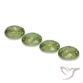Shop natural 1.88ct ウォームグリーン デマントイドガーネット gems, 楕円形, from ナミビア at GemSelect. In stock, global shipping!