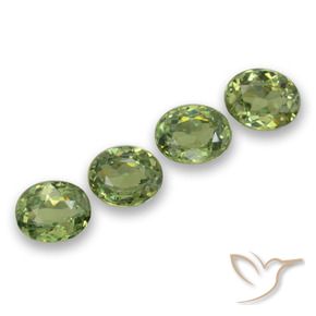 Shop natural 1.49ct ウォームグリーン デマントイドガーネット gems, 楕円形, from ナミビア at GemSelect. In stock, global shipping!