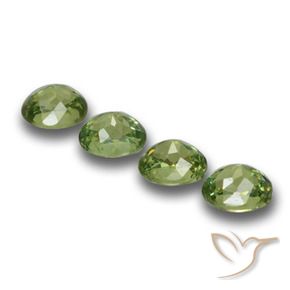 Shop natural 1.46ct フォレストグリーン デマントイドガーネット gems, 楕円形, from ナミビア at GemSelect. In stock, global shipping!