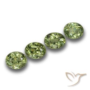 Shop natural 1.32ct 薄いフォレストグリーン デマントイドガーネット gems, 楕円形, from ナミビア at GemSelect. In stock, global shipping!