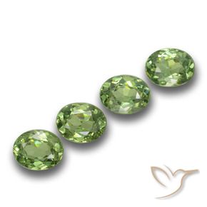 Shop natural 1.24ct ミディアムグリーン デマントイドガーネット gems, 楕円形, from ナミビア at GemSelect. In stock, global shipping!