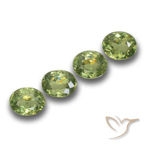 Shop natural 1.27ct ライトグリーン デマントイドガーネット gems, 楕円形, from ナミビア at GemSelect. In stock, global shipping!