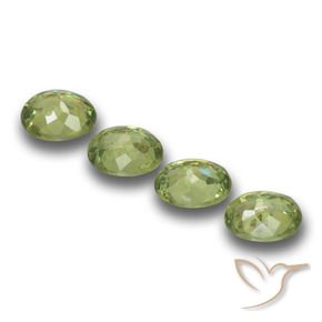 Shop natural 1.27ct ライトグリーン デマントイドガーネット gems, 楕円形, from ナミビア at GemSelect. In stock, global shipping!