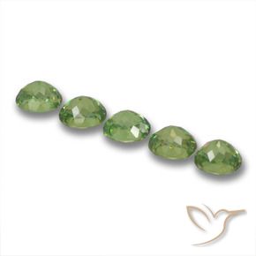Shop natural 1.85ct ミディアムグリーン デマントイドガーネット gems, 楕円形, from ナミビア at GemSelect. In stock, global shipping!