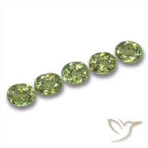 Shop natural 1.91ct 薄いフォレストグリーン デマントイドガーネット gems, 楕円形, from ナミビア at GemSelect. In stock, global shipping!