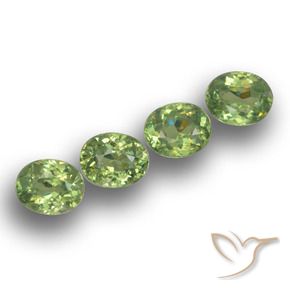 Shop natural 1.52ct ウォームグリーン デマントイドガーネット gems, 楕円形, from ナミビア at GemSelect. In stock, global shipping!