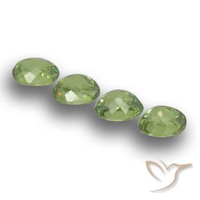 Shop natural 1.52ct ウォームグリーン デマントイドガーネット gems, 楕円形, from ナミビア at GemSelect. In stock, global shipping!