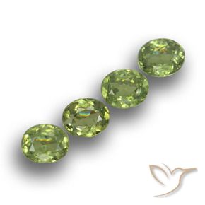 Shop natural 1.51ct フォレストグリーン デマントイドガーネット gems, 楕円形, from ナミビア at GemSelect. In stock, global shipping!