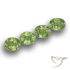 Shop natural 1.40ct ミディアムグリーン デマントイドガーネット gems, 楕円形, from ナミビア at GemSelect. In stock, global shipping!