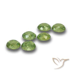 Shop natural 1.79ct ウォームグリーン デマントイドガーネット gems, 楕円形, from ナミビア at GemSelect. In stock, global shipping!