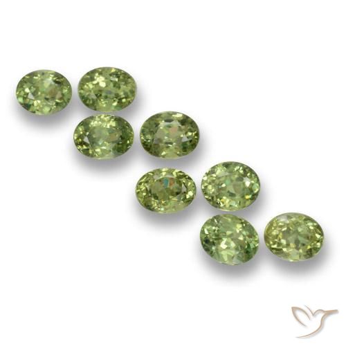 Shop natural 2.60ct ウォームグリーン デマントイドガーネット gems, 楕円形, from ナミビア at GemSelect. In stock, global shipping!
