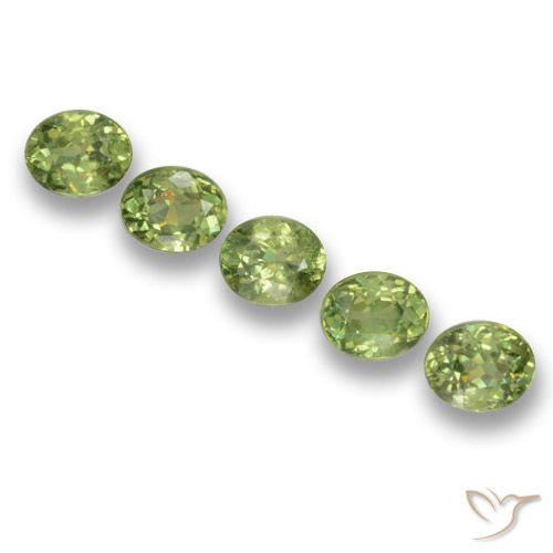 Shop natural 2.02ct ミディアムグリーン デマントイドガーネット gems, 楕円形, from ナミビア at GemSelect. In stock, global shipping!