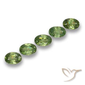 Shop natural 1.53ct ウォームグリーン デマントイドガーネット gems, 楕円形, from ナミビア at GemSelect. In stock, global shipping!