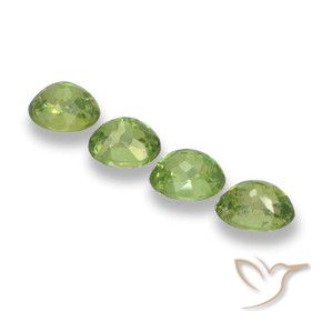 Shop natural 2.03ct ウォームグリーン デマントイドガーネット gems, 楕円形, from ナミビア at GemSelect. In stock, global shipping!