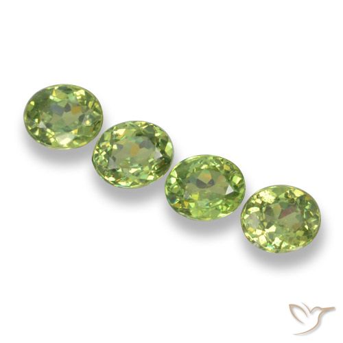 Shop natural 1.90ct ウォームグリーン デマントイドガーネット gems, 楕円形, from ナミビア at GemSelect. In stock, global shipping!