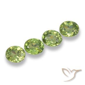 Shop natural 1.90ct ウォームグリーン デマントイドガーネット gems, 楕円形, from ナミビア at GemSelect. In stock, global shipping!