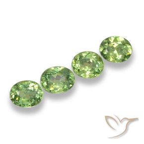 Shop natural 1.49ct ペアーグリーン デマントイドガーネット gems, 楕円形, from ナミビア at GemSelect. In stock, global shipping!