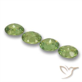 Shop natural 1.73ct ウォームグリーン デマントイドガーネット gems, 楕円形, from ナミビア at GemSelect. In stock, global shipping!