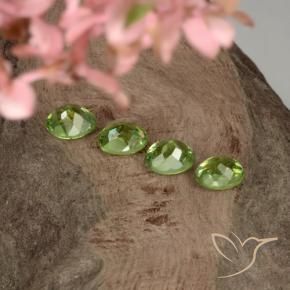Shop natural 1.42ct ライムグリーン デマントイドガーネット gems, 楕円形, from ナミビア at GemSelect. In stock, global shipping!