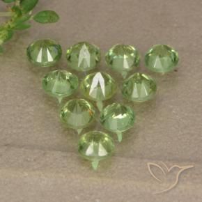 Shop natural 1.70ct ライトグリーン デマントイドガーネット gems, ラウンド, from ナミビア at GemSelect. In stock, global shipping!