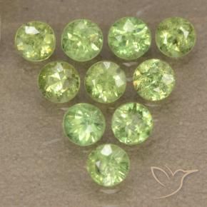 Shop natural 1.75ct ライトグリーン デマントイドガーネット gems, ラウンド, from ナミビア at GemSelect. In stock, global shipping!