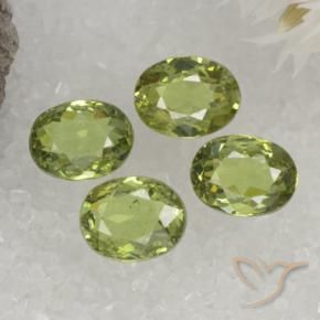 Shop natural 1.44ct イエローグリーン デマントイドガーネット gems, 楕円形, from ナミビア at GemSelect. In stock, global shipping!