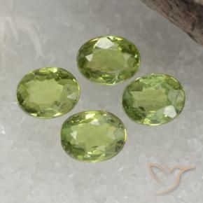 Shop natural 1.28ct イエローグリーン デマントイドガーネット gems, 楕円形, from ナミビア at GemSelect. In stock, global shipping!