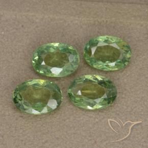 Shop natural 2.34ct フォレストグリーン デマントイドガーネット gems, 楕円形, from ナミビア at GemSelect. In stock, global shipping!