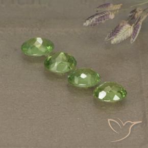 Shop natural 1.67ct ミディアムグリーン デマントイドガーネット gems, 楕円形, from ナミビア at GemSelect. In stock, global shipping!