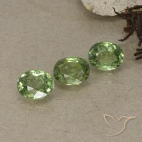 Shop natural 1.38ct ライトグリーン デマントイドガーネット gems, 楕円形, from ナミビア at GemSelect. In stock, global shipping!