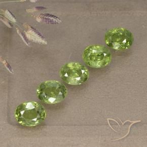 Shop natural 2.66ct イエローグリーン デマントイドガーネット gems, 楕円形, from ナミビア at GemSelect. In stock, global shipping!