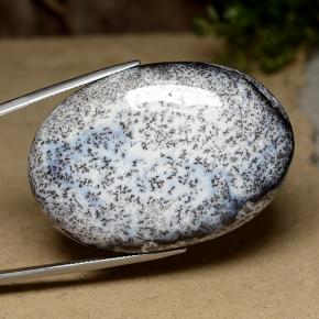 104.78カラットの天然マルチカラー樹状瑪瑙、オーバルカット、オペーク