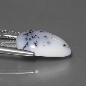 7.05カラットの天然マルチカラー樹枝状カルセドニー、洋梨の形、オペーク