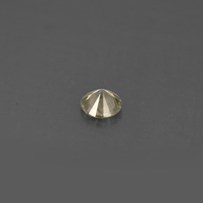 0.17カラットの天然シャンパンダイヤモンド（3.65 mm・ラウンドカット）
