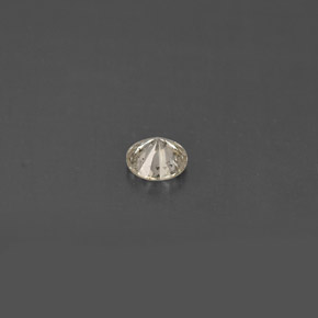 0.16カラットの天然シャンパンダイヤモンド（3.50 mm・ラウンドカット）