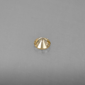 0.17カラットの天然シャンパンダイヤモンド（3.56 mm・ラウンドカット）
