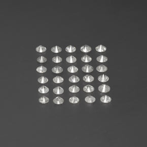 カラットの天然ホワイトダイヤモンド（2.09 mm・ラウンドカット）